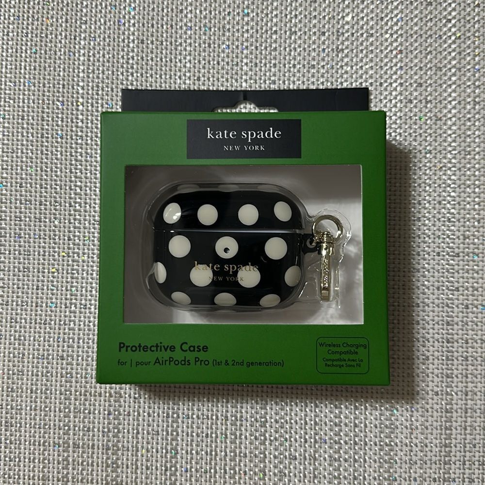 kate spade x Target Black White Polka Dot Apple AirPods Pro Protective Case - Picture 11 of 15